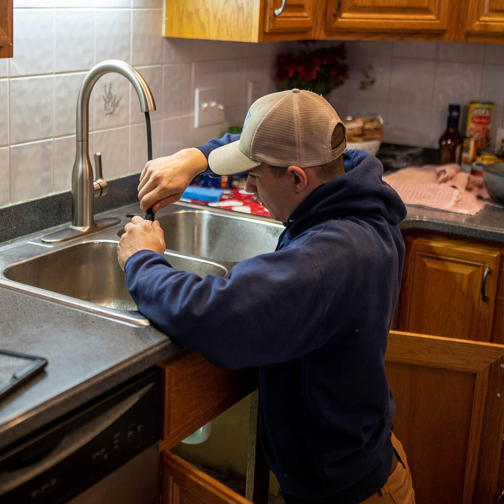 kitchen faucets repair