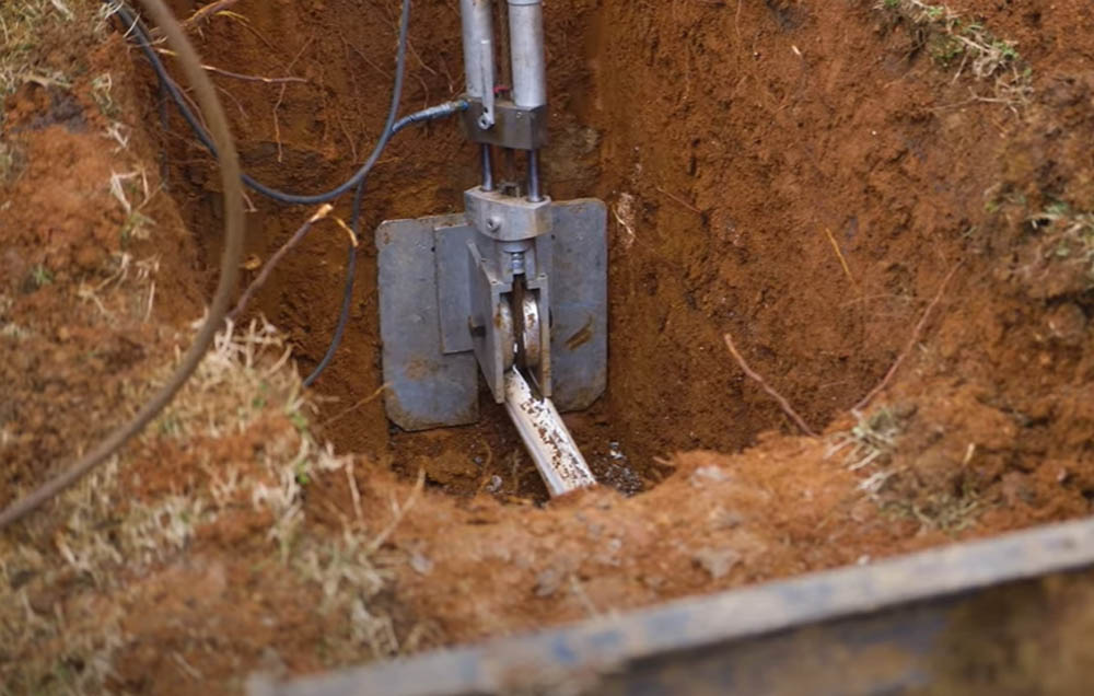 pipe bursting - trenchless sewer line replacement